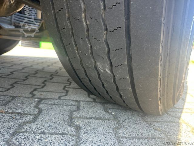 Roll-off-kippi kuorma-auto MAN TGS 35.460 / 8x2-6 / Silo / Gergen **2 x Stück**