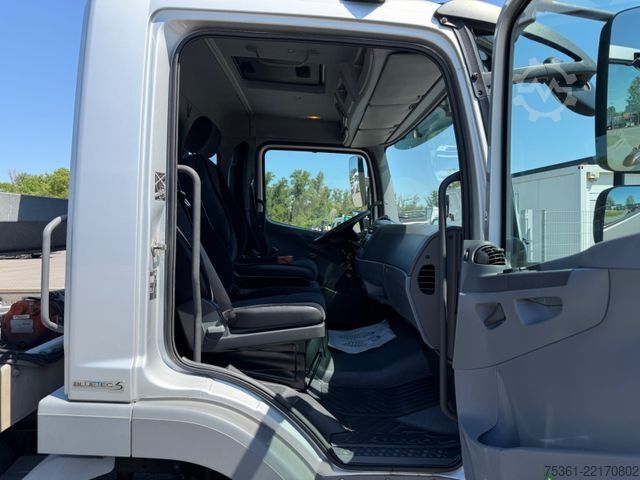 Wrecker MERCEDES-BENZ Atego 822 Abschleppwagen Verschiebeplateau OMARS