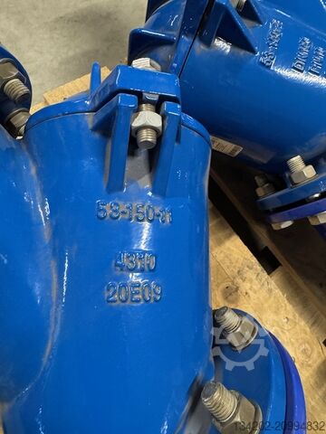 Instalação de bomba de águas residuais Grundfos SE1.100.100.40.4.51D.B