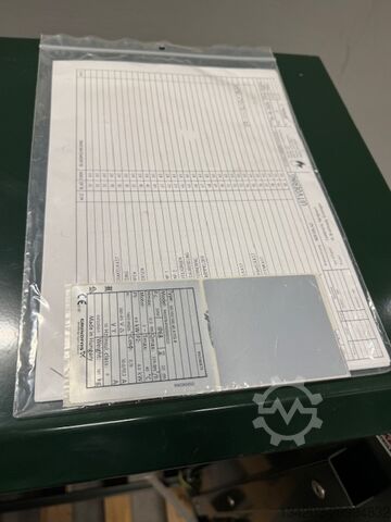 Instalação de bomba de águas residuais Grundfos SE1.100.100.40.4.51D.B