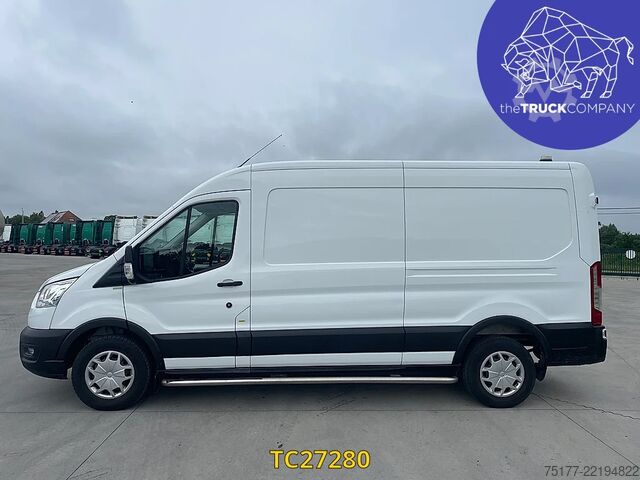 Slēgtais furgons Ford Transit