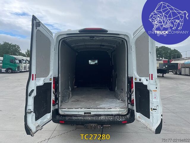Slēgtais furgons Ford Transit