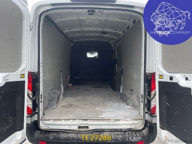 Slēgtais furgons Ford Transit