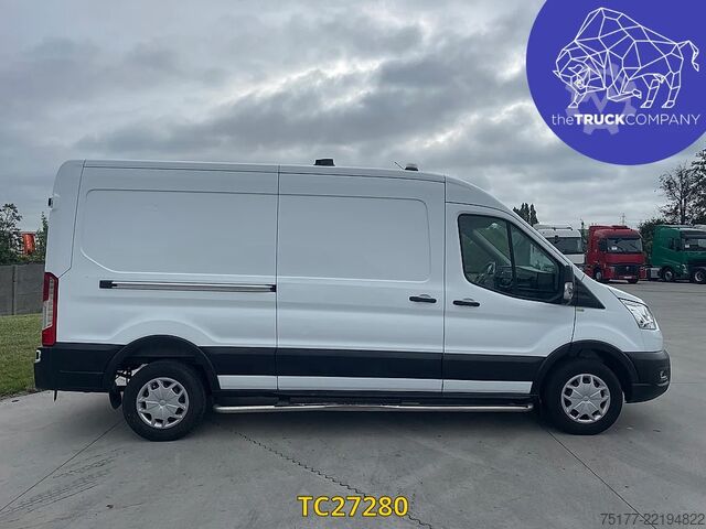 Slēgtais furgons Ford Transit
