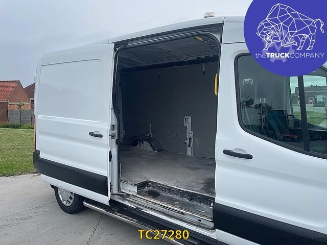 Slēgtais furgons Ford Transit