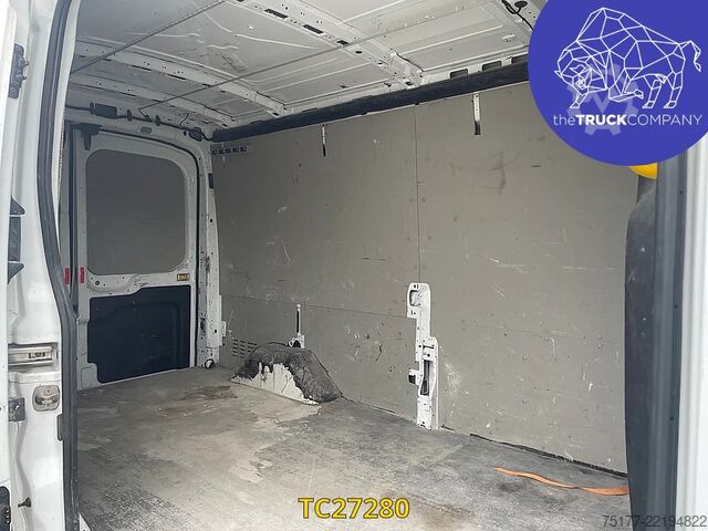 Slēgtais furgons Ford Transit