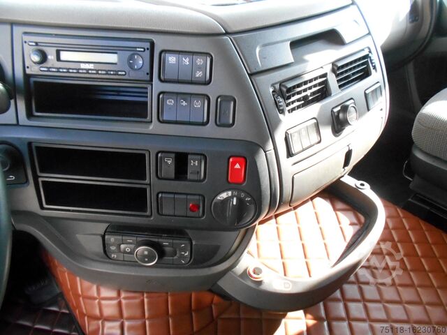 Standardní traktor DAF XF 480