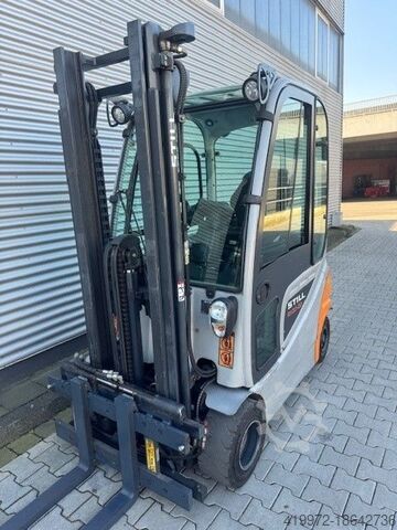 Električni viljuškar za 4 točka Still RX20-20P