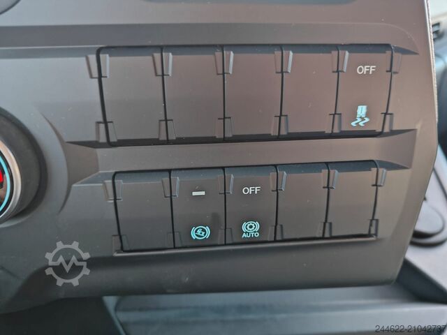 Standard tractor unit Ford Truck F-Max L