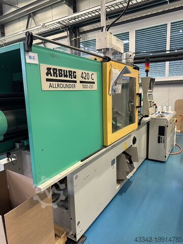 Macchina per lo stampaggio a iniezione ARBURG 420C1000-250