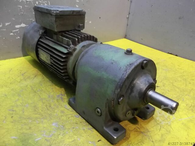 Motor reductor 0,55 kW 100 rpm SEW-EURODRIVE R40DT80K4B