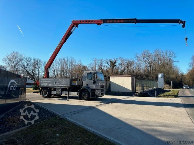 LKW mit Pritsche (offen) IVECO 4x2 Montagekran 31m SEILWINDE