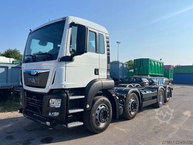 Veoki šassii MAN MAN TGS 35.360 USATO A TELAIO 8X2