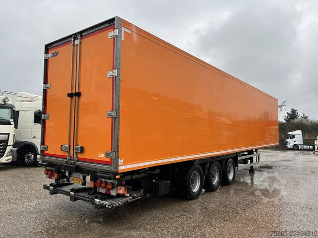 Hladnjača i zamrznuti transport Kögel / SOR Iberica-S3E / Carrier Vector 1550 / Kuhl ...