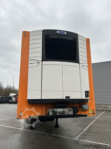 Hladnjača i zamrznuti transport SOR Iberica SOR-S3E / Carrier Vector 1550 / Frigo / Loadlif...