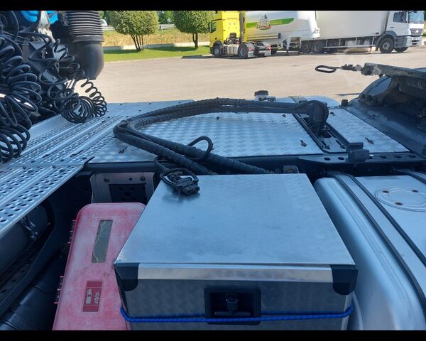 Njësi standarde të tërheqjes MERCEDES-BENZ VI Actros 4 18 4x2 - actros 1845 LS cab. . 2,3 EuroVI(E5)