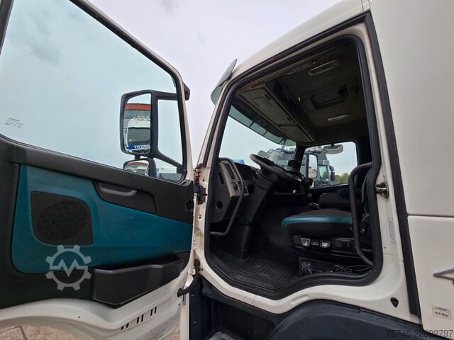 Hladilni tovornjak VOLVO FM420*FRIGOBLOCK*VOLLLUFT*PALFINGER LBW  2.5T*