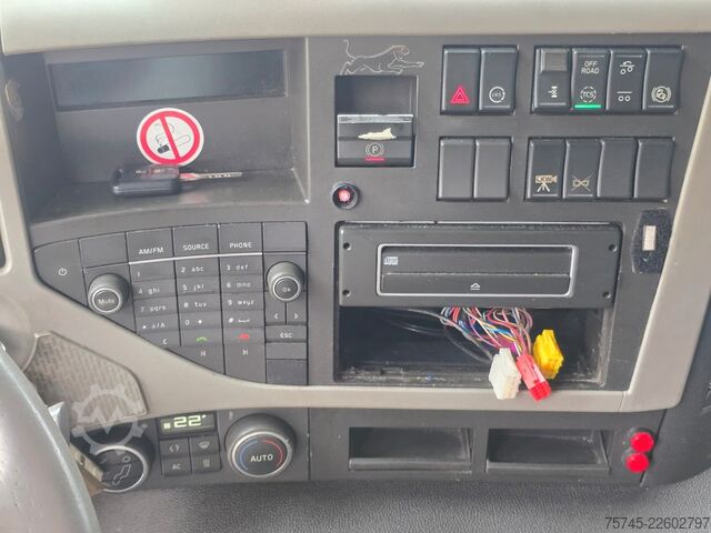 Hladilni tovornjak VOLVO FM420*FRIGOBLOCK*VOLLLUFT*PALFINGER LBW  2.5T*