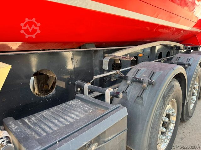 Напівпричіп-самоскид KEMPF SKM 35/3 * HARDOX * ALCOA * LIFTACHSE *STAHL*TÜV