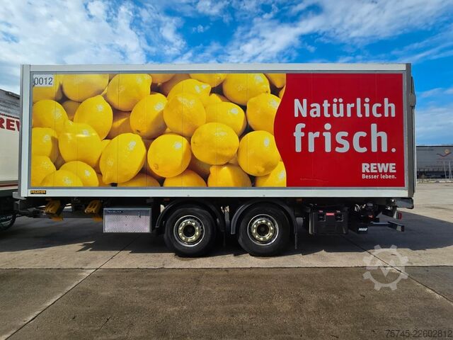 Рефрижераторний вантажівка VOLVO FM420*FRIGOBLOCK*ROHR DURCHLADER*LBW  2.5T*