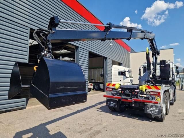 Camión volquete Renault K-Series 480