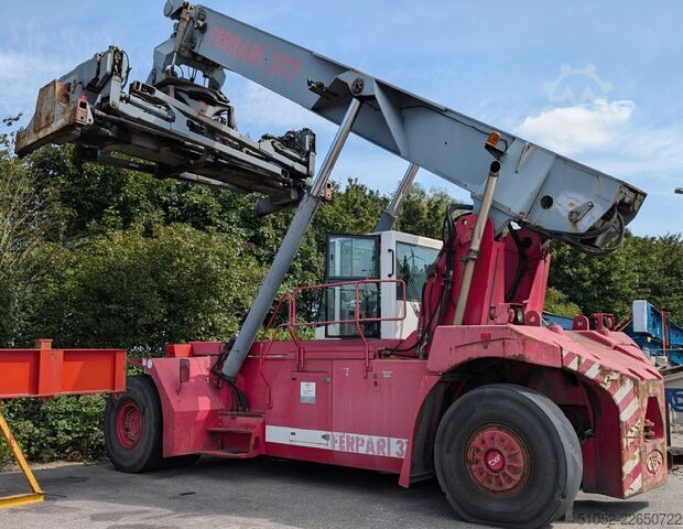 Tam konteyner erişimli istifleyici CVS Ferrari F377.5 PB