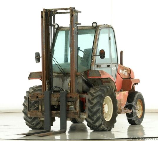 Rough terrain forklift truck Manitou MC-30