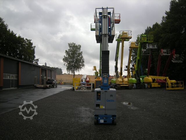 Platform kerja teleskopik Genini CR-15