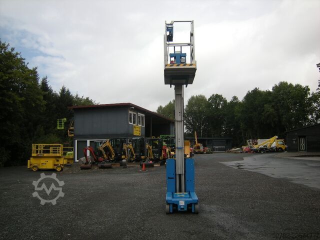Platform kerja teleskopik Genini CR-15