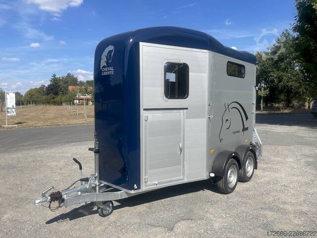  Cheval Liberté TOURING JUMPING V1 DUNKELBLAU +SATTELKAMMER