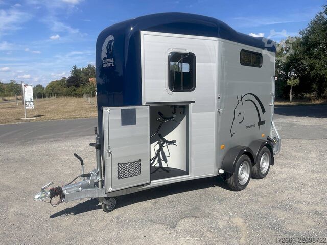  Cheval Liberté TOURING JUMPING V1 DUNKELBLAU +SATTELKAMMER