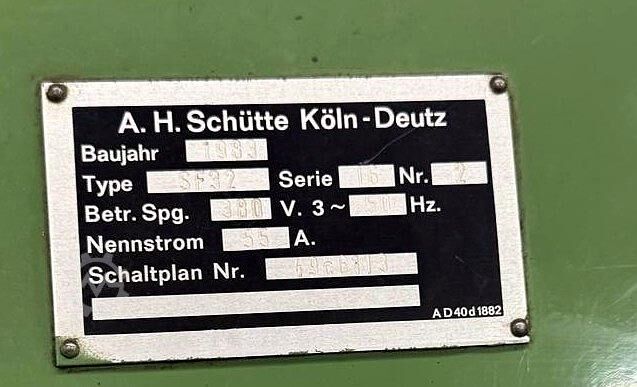 Wielowrzecionowa maszyna Schütte SF 32