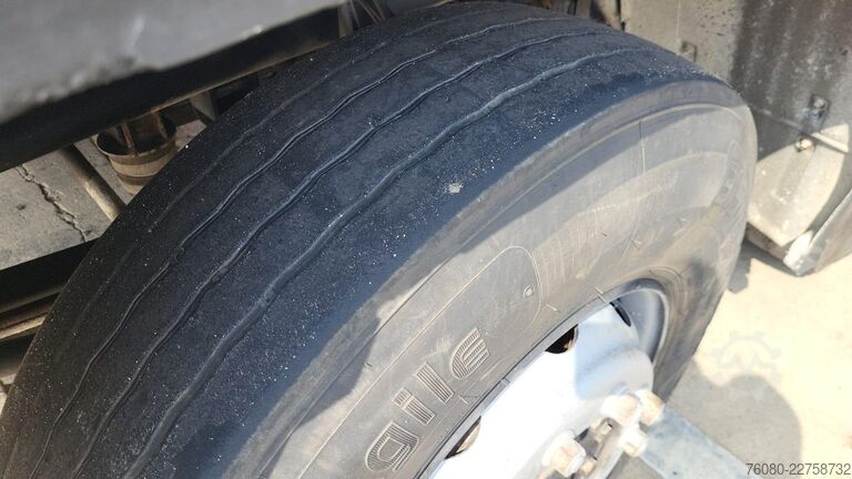 Teherautó MAN 32.372 (BIG AXLE / STEEL SUSPENSION / MANUAL PU...