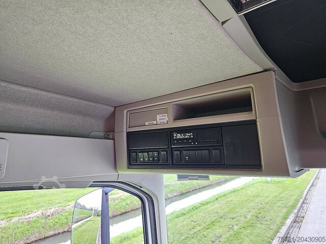 স্ট্যান্ডার্ড SZM VOLVO FH 500 6X2 STEERED PTO+HYDR