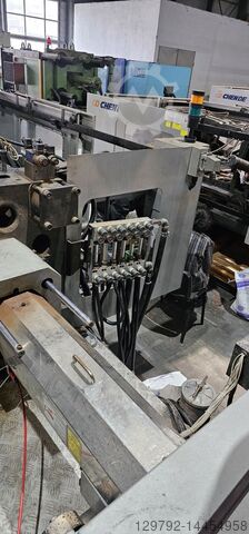 Plastic injection moulding machine CHENDE 300 M3V U-PVC