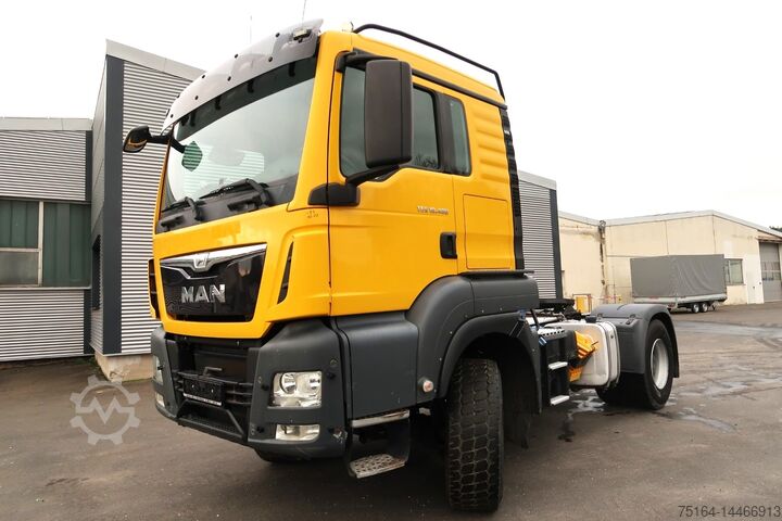 Njësia standarde e traktorit MAN 18.480 FALS