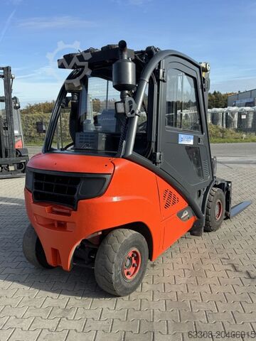 رافعات شوكية ديزل Linde H25D-02