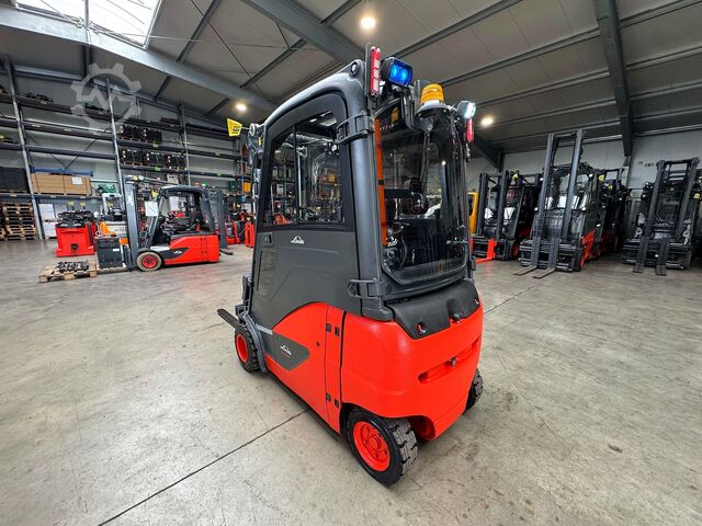 3.+4.V ndërrues anësor elektrik, 7.399 orë pune Linde E 20PH
