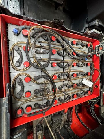 3.+4.V ndërrues anësor elektrik, 7.399 orë pune Linde E 20PH