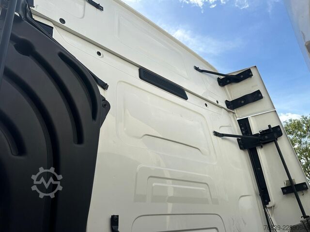 Sustancias peligrosas Renault T440 ADR
