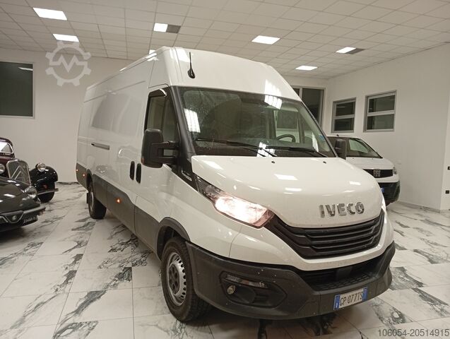 Long Closed Van Automatic Iveco Daily 35