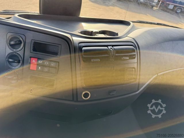 Box van MERCEDES-BENZ ATEGO 816 Kofferaufbau 7,01 m*Innenhöhe 2,60 m