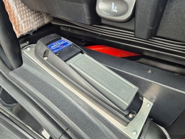 Kiper kamion IVECO Eurocargo ML150E32WS 4x4 Kran HMF 1130K Funk AHK