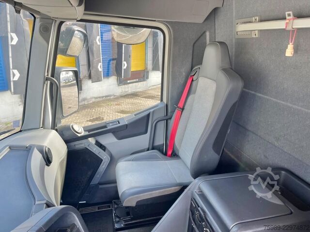  Renault C380 382430 km,  chicken transport,  EURO 6, PA...