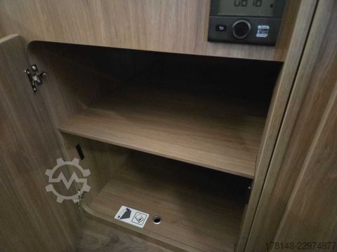 Xe cắm trại Carado VAN V337 Pro+