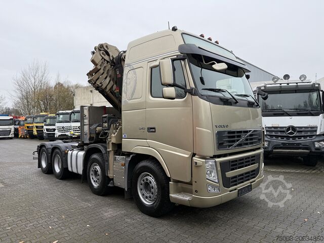 Trak tugas berat Volvo FH16 540 8X4 Kran Hiab 477 bis 30 Meter