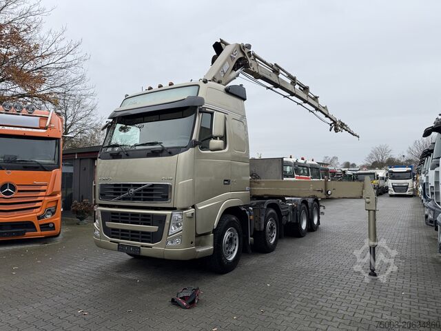 Trak tugas berat Volvo FH16 540 8X4 Kran Hiab 477 bis 30 Meter