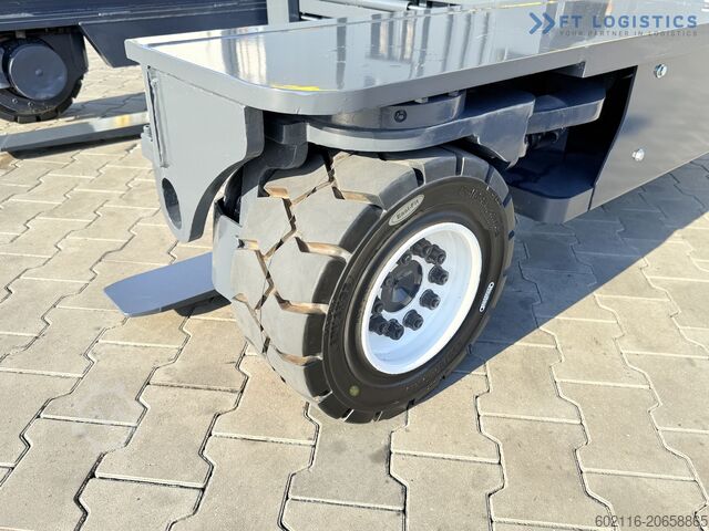 Чотирибічний навантажувач Combilift C5000 DIESEL TRIPLEX SCALE POSITIONER