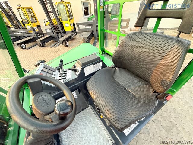 Carretilla elevadora de 4 vías Combilift C4000CB TRIPLEX 5200MM FREE-LIFT TOP 1