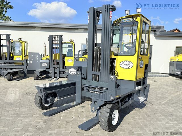 Carrello elevatore a 4 direzioni Combilift C5000XL GAS TRIPLEX 6000 EXTENDABLE FORK